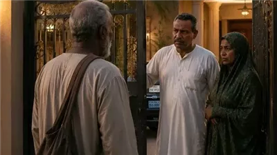 عاد رجل إلى قريته
