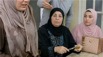 ألقى زوجي كوب الشاي في وجهي أثناء الإفطار